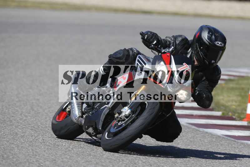 /01 02.04.2026 MAZ ADR/Gruppe rot/76